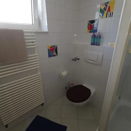 Dachgeschoss Feriewohnung Fuer Zwei Apartment Cologne